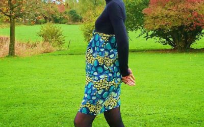 Un vieux t-shirt, du tissu …. et deux nouvelles robes mère/fille !